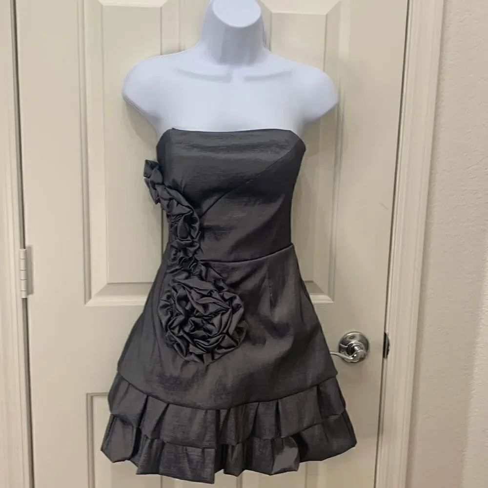 Mystic Sz Small Strapless Gun Metal Gray Metallic Flower Ruffled Mini Prom Dress